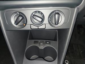 Volkswagen Polo Vivo hatch 1.4 - Image 23