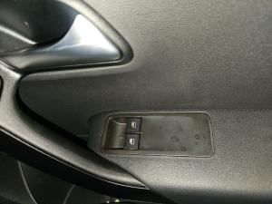 Volkswagen Polo Vivo hatch 1.4 - Image 24