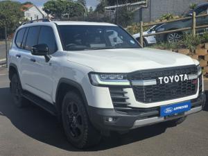 Toyota Land Cruiser 300 3.3D GR-Sport - Image 1