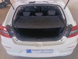 Suzuki Baleno 1.5 GL auto - Image 11