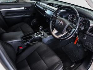 Toyota Hilux 2.8GD-6 double cab 4x4 Raider auto - Image 11