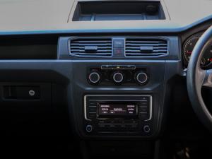 Volkswagen Caddy Maxi 2.0TDI crew bus - Image 15