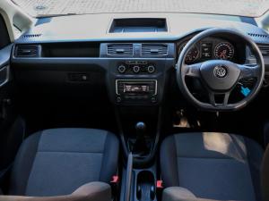 Volkswagen Caddy Maxi 2.0TDI crew bus - Image 16