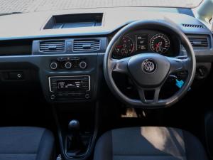 Volkswagen Caddy Maxi 2.0TDI crew bus - Image 18