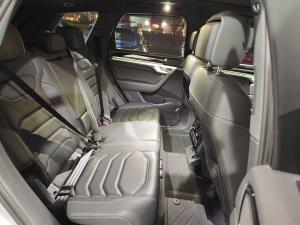 Volkswagen Touareg V6 TDI Executive R-Line - Image 17