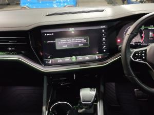 Volkswagen Touareg V6 TDI Executive R-Line - Image 21