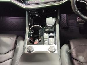Volkswagen Touareg V6 TDI Executive R-Line - Image 23