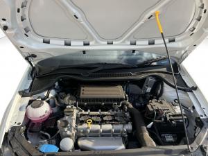 Volkswagen Polo Vivo hatch 1.4 Life - Image 9