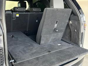 Land Rover Discovery D350 Dynamic HSE - Image 11