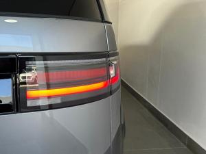 Land Rover Discovery D350 Dynamic HSE - Image 13