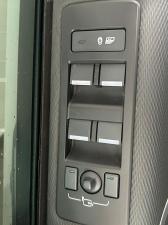 Land Rover Discovery D350 Dynamic HSE - Image 14
