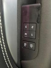 Land Rover Discovery D350 Dynamic HSE - Image 23