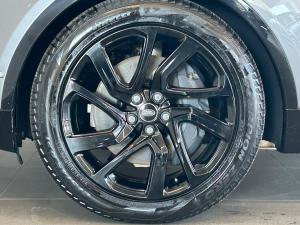 Land Rover Discovery D350 Dynamic HSE - Image 25