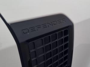 Land Rover Defender 110 D350 X-Dynamic HSE - Image 15