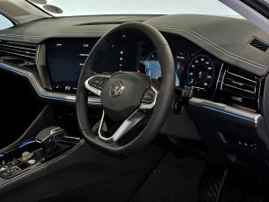 Volkswagen Touareg V6 TDI Elegance - Image 13