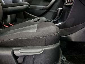 Volkswagen Polo Vivo hatch 1.6 Life - Image 21