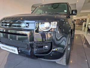 Land Rover Defender 110 D350 X-Dynamic HSE - Image 11