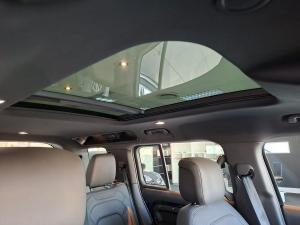 Land Rover Defender 110 D350 X-Dynamic HSE - Image 17