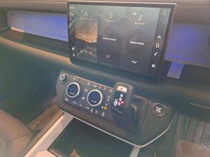 Land Rover Defender 110 D350 X-Dynamic HSE - Image 19
