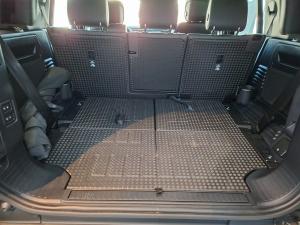 Land Rover Defender 110 D350 X-Dynamic HSE - Image 23