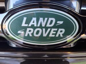 Land Rover Defender 110 D350 X-Dynamic HSE - Image 30
