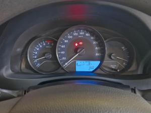 Toyota Corolla Quest 1.8 Plus manual - Image 16