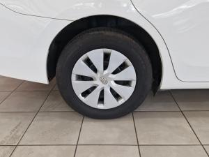 Toyota Corolla Quest 1.8 Plus manual - Image 9