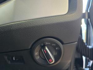 Volkswagen Caravelle 2.0BiTDI Highline 4Motion - Image 13