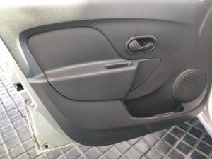 Renault Sandero 66kW turbo Expression (aircon) - Image 13