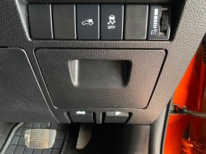 Isuzu D-Max 3.0TD double cab V-Cross 4x4 - Image 19