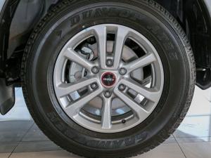 Isuzu D-Max 1.9TD double cab LS auto - Image 7