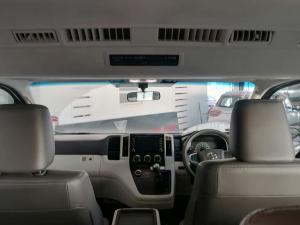 Toyota Quantum 2.8 LWB bus 11-seater GL - Image 19