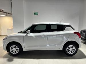 Suzuki Swift 1.2 GL auto - Image 4