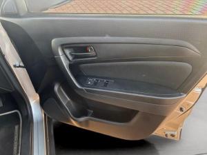 Toyota Urban Cruiser 1.5 XS - Image 10
