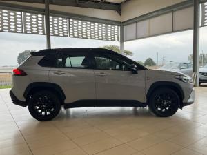 Toyota Corolla Cross 1.8 HEV GR-Sport - Image 3