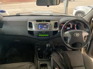 Toyota Hilux 3.0D-4D double cab 4x4 Raider Dakar edition - Image 6