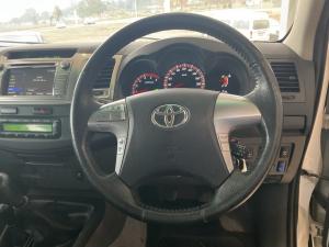 Toyota Hilux 3.0D-4D double cab 4x4 Raider Dakar edition - Image 8