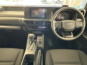 Toyota Land Cruiser FJ 2.7 4x4 GX - Image 6