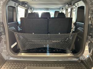 Toyota Land Cruiser FJ 2.7 4x4 GX - Image 14