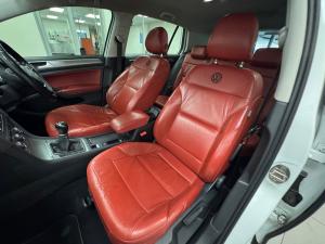 Volkswagen Golf 2.0TDI Comfortline - Image 7