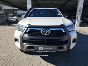 Toyota Hilux 2.8GD-6 Xtra cab 4x4 Legend manual - Image 4
