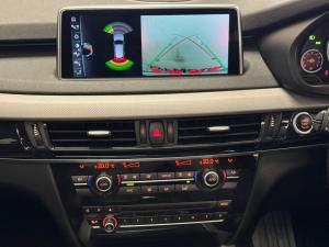 BMW X5 M50d - Image 13
