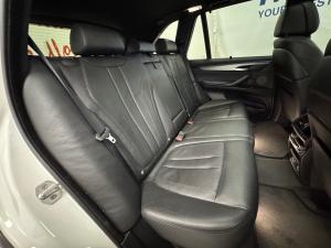 BMW X5 M50d - Image 16