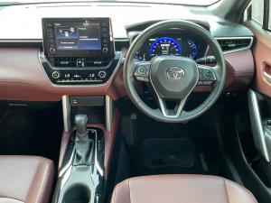 Toyota Corolla Cross 1.8 Hybrid XR - Image 8