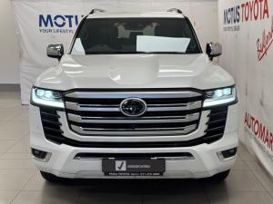 Toyota Land Cruiser 300 3.5T ZX - Image 4