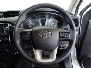 Toyota Hilux 2.4GD-6 double cab 4x4 Raider auto - Image 8