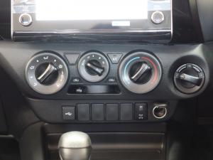Toyota Hilux 2.4GD-6 double cab 4x4 Raider auto - Image 16