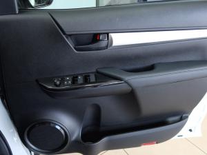 Toyota Hilux 2.4GD-6 double cab 4x4 Raider auto - Image 28