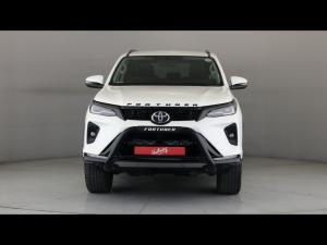 Toyota Fortuner 2.4GD-6 4x4 - Image 4