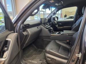 Toyota Land Cruiser 300 3.3D ZX - Image 7